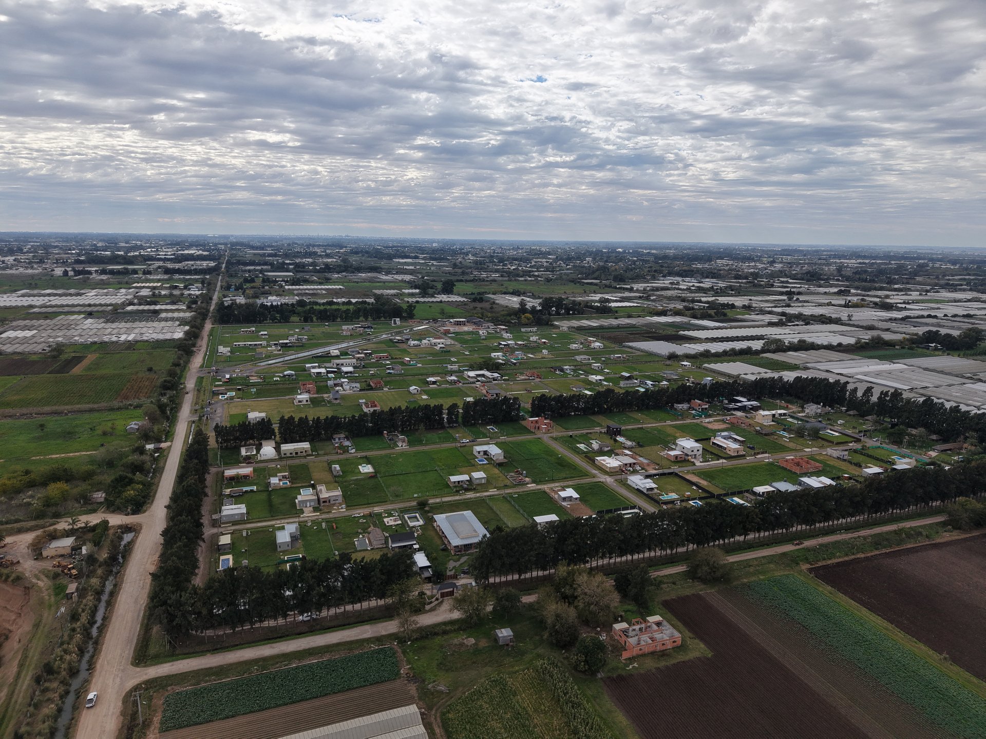 Vista aérea conjunta — Barrios San José I, II, III y IV · Arturo Seguí